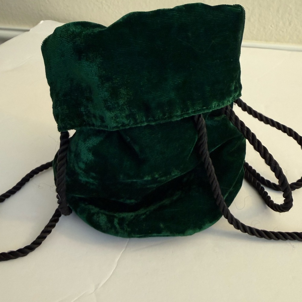 Green Velvet Drawstring Purse - Picture 3 of 6